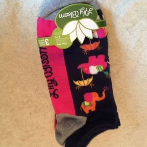 lily bloom socks
